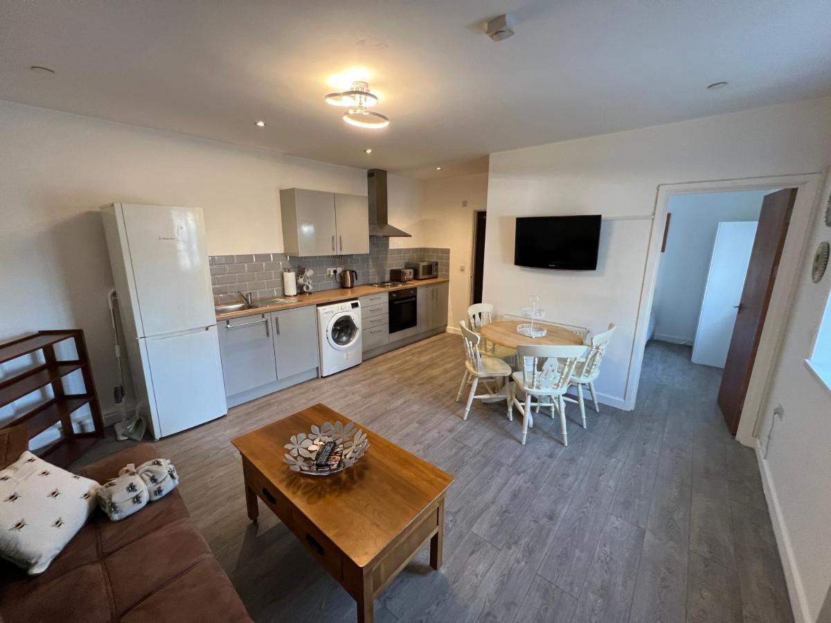 A Spacious Flat Cardiff Extérieur photo